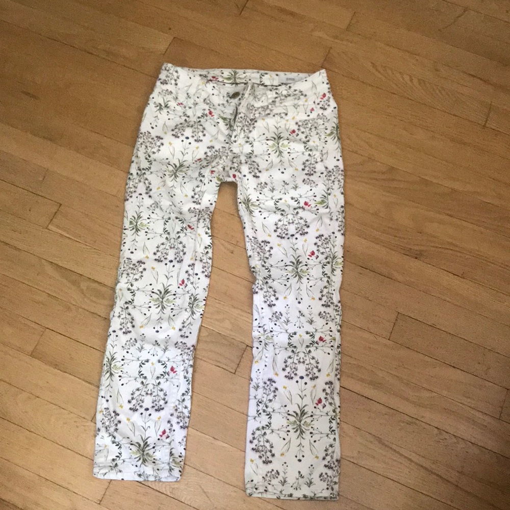 floral jeans!
